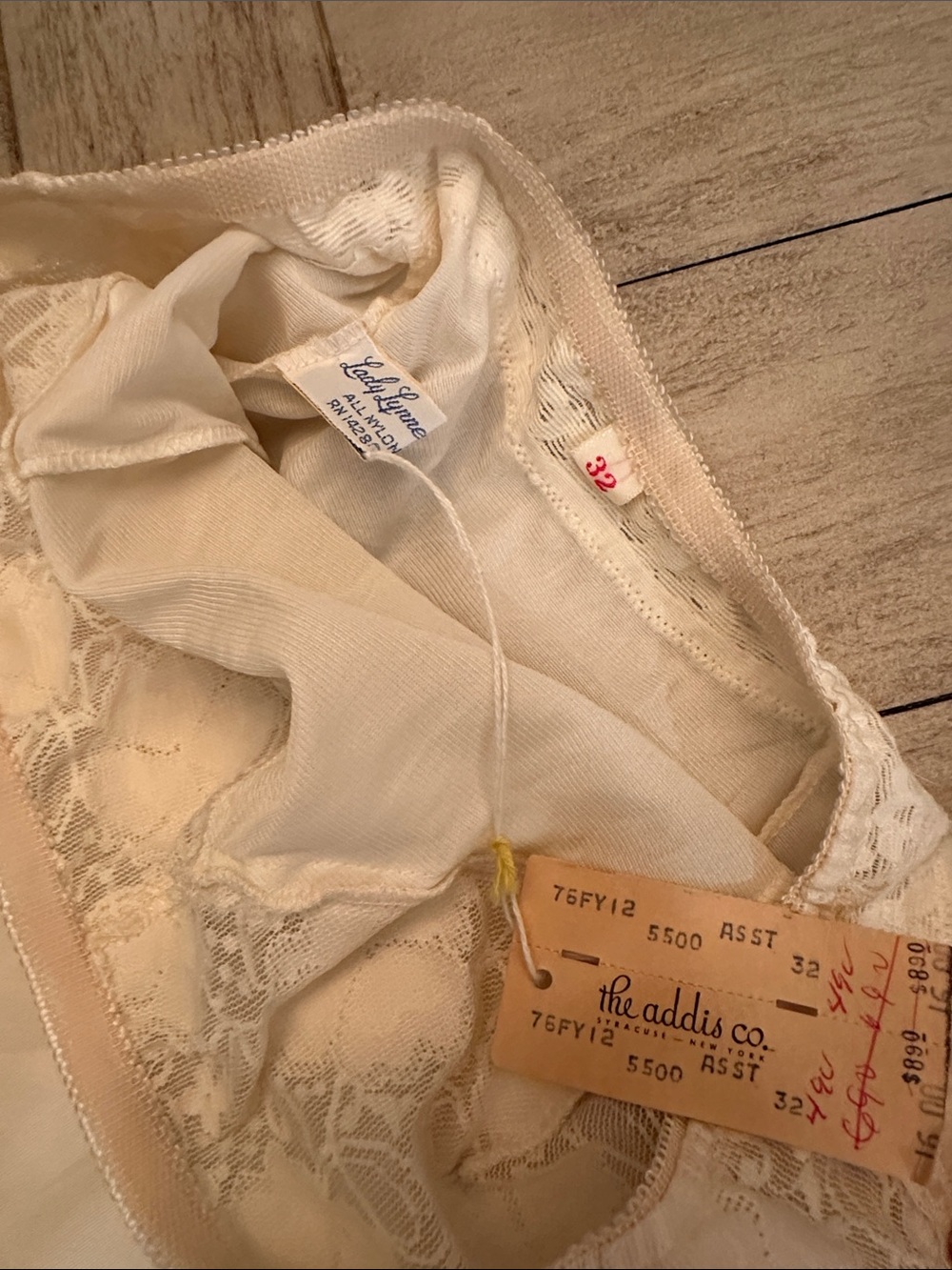 NWT Vintage 50-60s Lace Ivory Fairy Slip Ethereal Dress Size XSmall - Picture 8 of 14